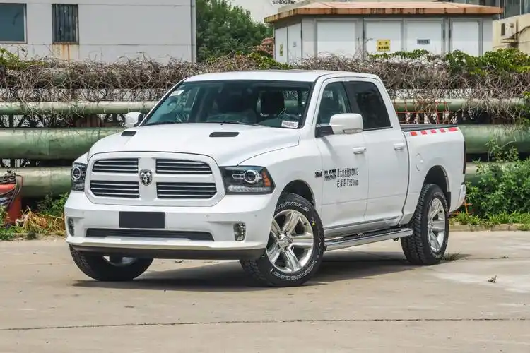 公羊皮卡车图片