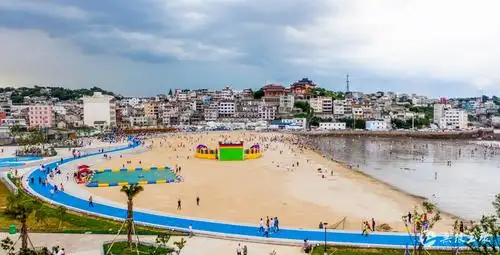 端午小长假坎门后沙沙滩公园游客如织