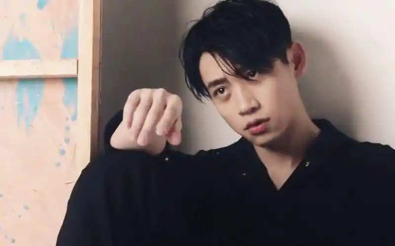 疯子歌词疯子歌词疯子歌词