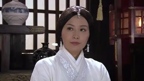 《风中奇缘》中陈法拉扮演秦湘,她气质出众,舞艺超群,看似与世无争