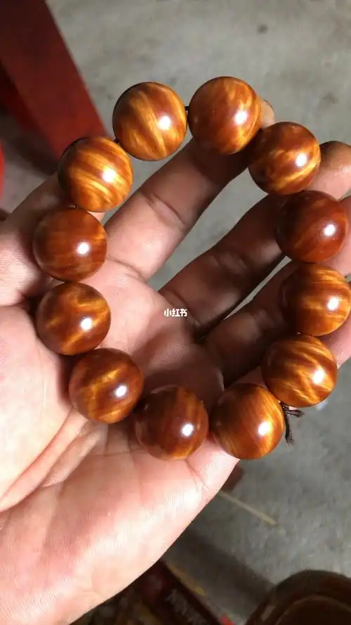 琥珀木北沉香精品手串