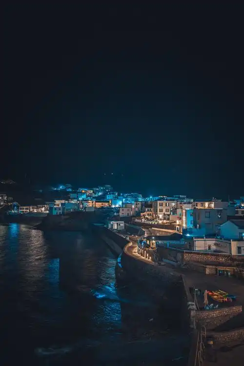 2分钟前 ·阅读1 吴以为 关注 花鸟岛夜晚 点赞是