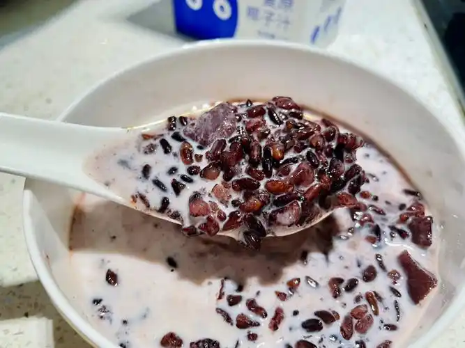 补血养颜之椰汁紫米露