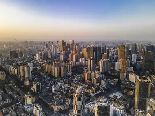 mik米克创作的《鸟瞰成都》