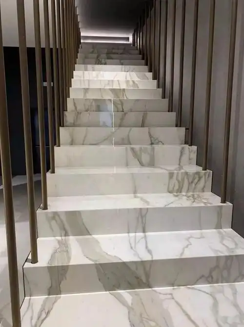 用岩板装修楼梯效果怎么样