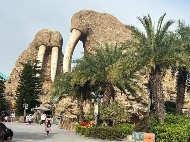 全球最大人头攒动老少咸宜的海洋主题公园珠海长隆海洋王国