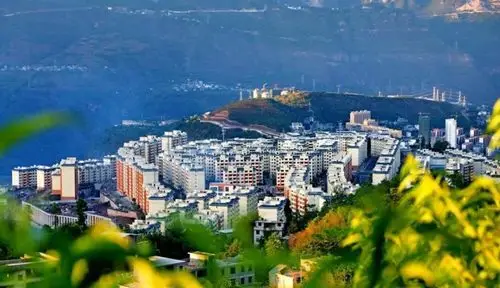 自云南省爱国卫生专项行动开展以来,昭通市永善县认真落实"网格沉下去