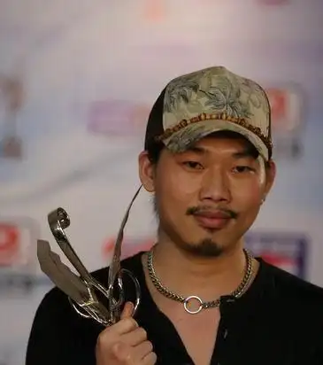 为了欣赏歌词,还特意找到歌词认真地看过,更觉得方文山是才子