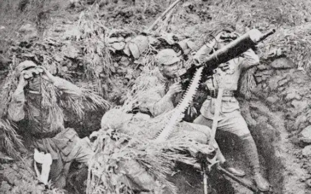 肖永银剿匪2000土匪混入百姓后如何辨别身份战士提议看手