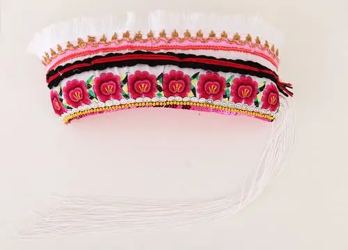 白族服装女云南大理金花服绣花成人舞蹈服饰演出服新款民族风男装