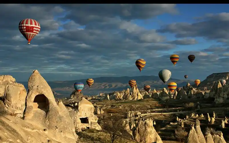 热气球卡帕多西亚-国家地理杂志摄影作品 - 1680x1050 壁纸下载 -10wa