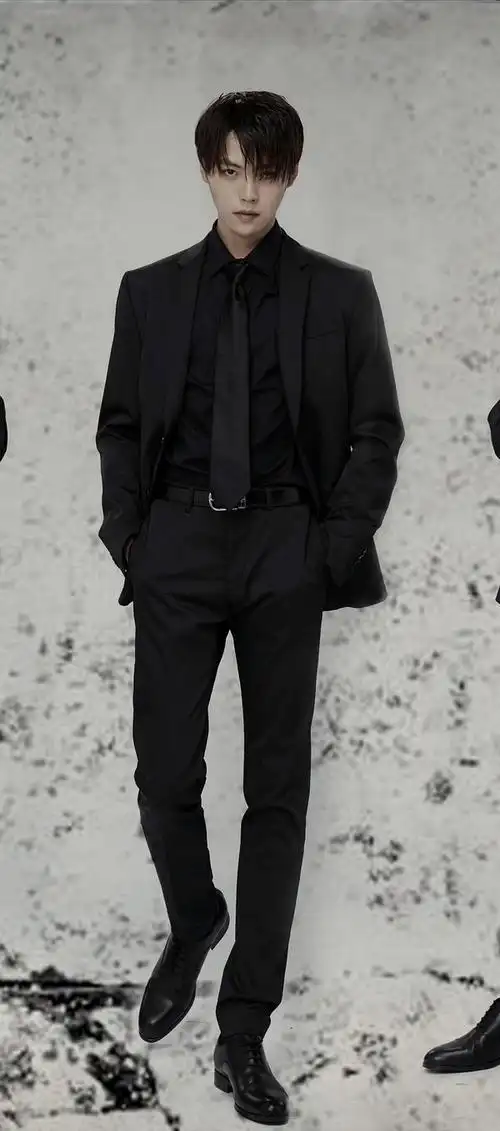 西装肖宇梁帅到失语的照片合集