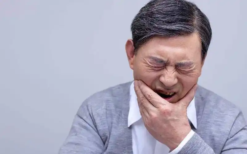 常按摩脸上这块肌肉,既可缓解下颌痛,还有瘦脸的功效_哔哩哔哩 (゜-゜