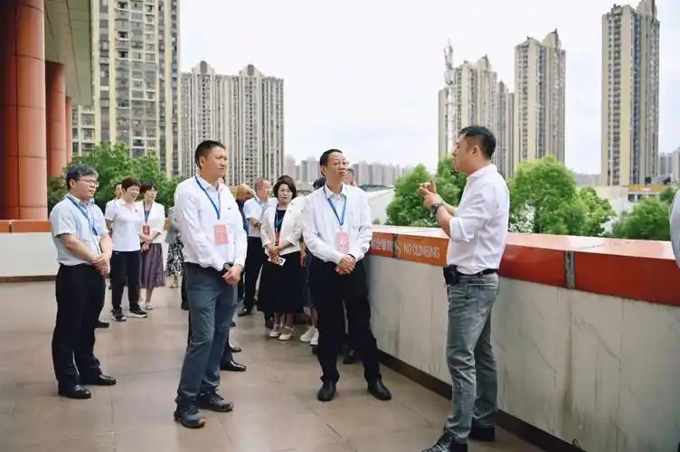 文树勋率市人大常委会组成人员集中视察全市全民健身工作