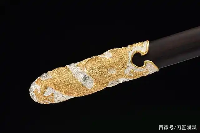 「鉴赏」花纹百炼龙鳞剑