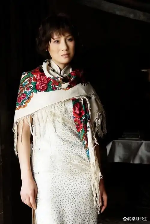 李建群:既是演员又是设计师,与导演相伴27年不婚,63岁患癌去世