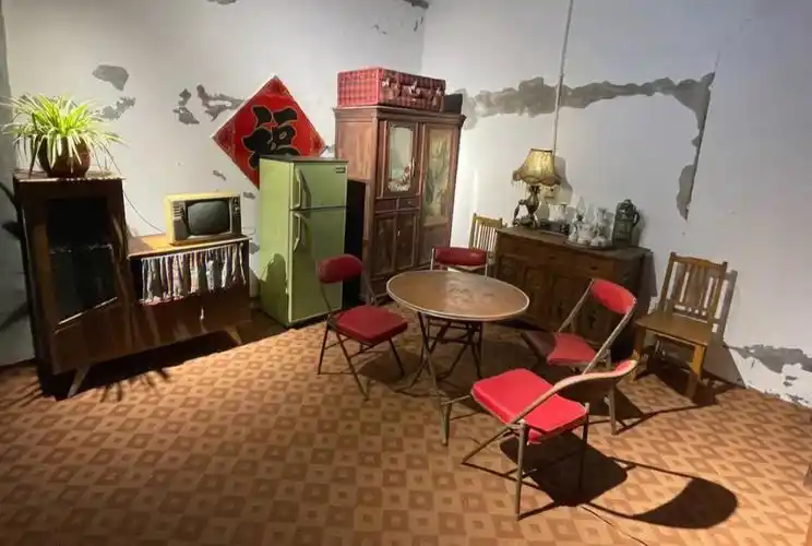 5000多平大仓库,有量,承接各种#复古装修  #复古餐厅  #怀旧8090年代