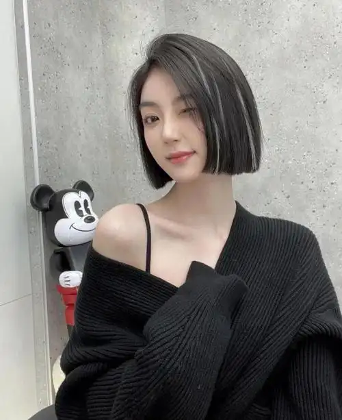 酷感短发挑染阿wind