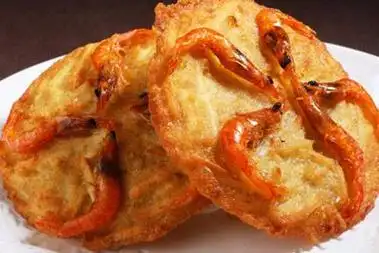 虾仔籺,外酥里嫩,满口葱香,有着一种独特的广西风味许多广西周边城市