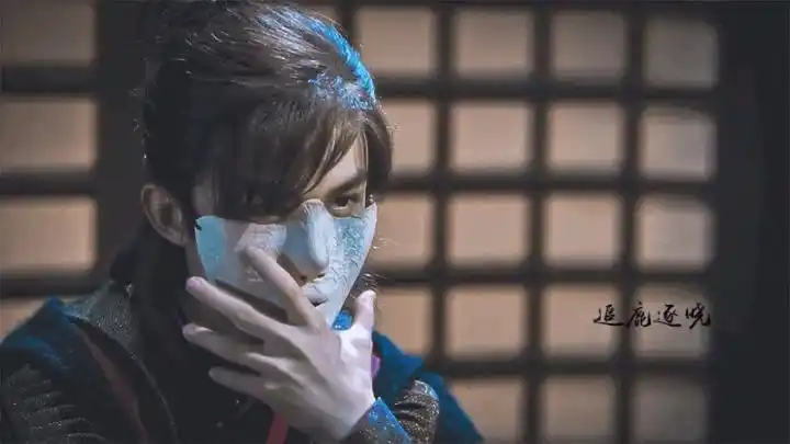 有种神颜叫戴面具戴上平平无奇摘下惊艳众人谁能不心动