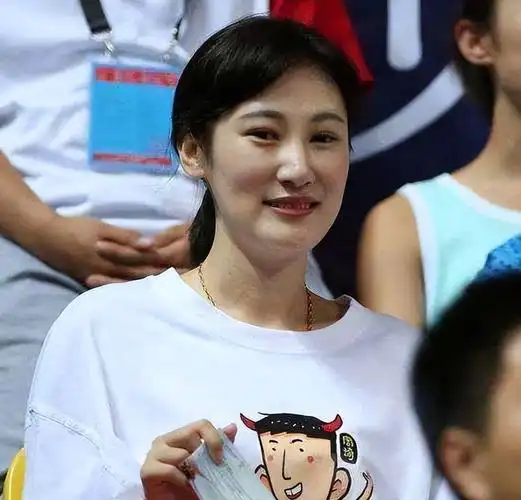 时间能对上?cba周琦妻子回应怀孕,自称对周琦已经放弃,不容易