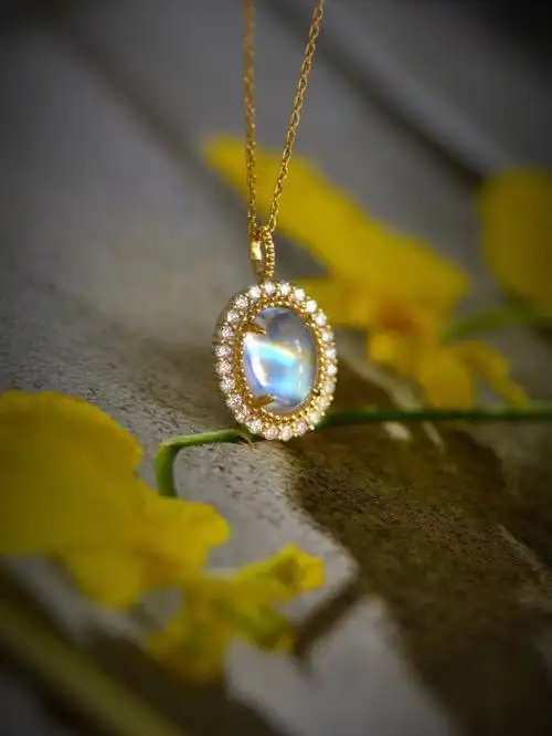 宫廷风玻璃体月光石吊坠