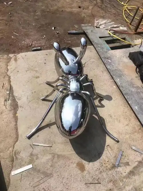 室外不锈钢材质蚂蚁造型小型雕塑摆件