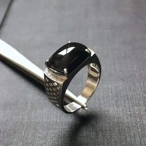 (超值推荐)镶白金钻石冰种墨翠马鞍戒指(男戒)