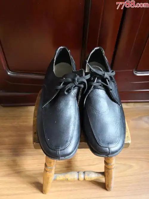 全新七八十年代老皮鞋