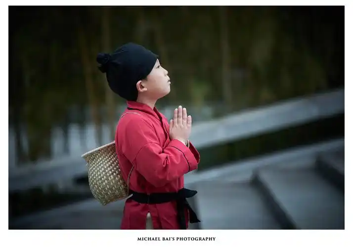 初三· 深山修行——拜佛,练剑,采药,戏水