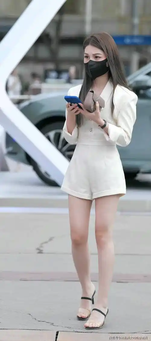 短裤 短裙,抓住夏日最后的美腿_线条美_的设计_上身