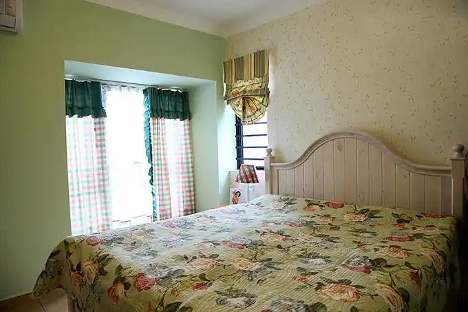 卧室,床,窗帘,窗子,背景墙