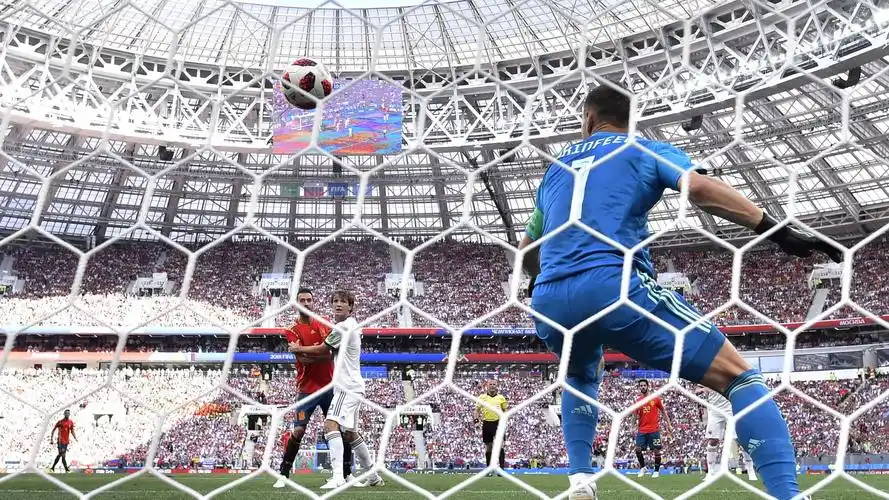 【热评世界杯】传控足球已没落 战斗民族送斗牛士回家