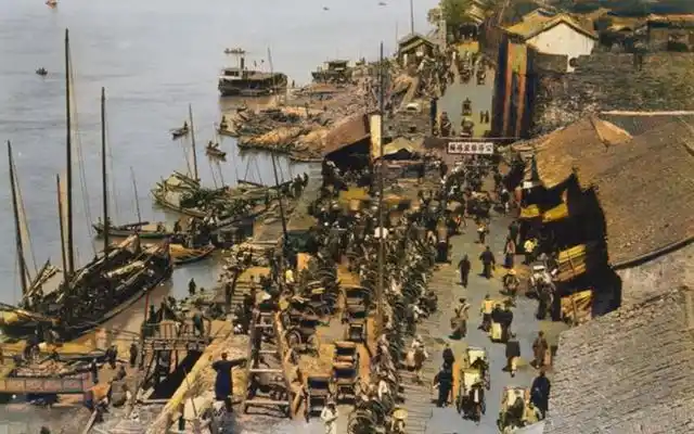 老照片1926年的湖北武昌外国摄影记者镜头雄浑大气的武昌古城