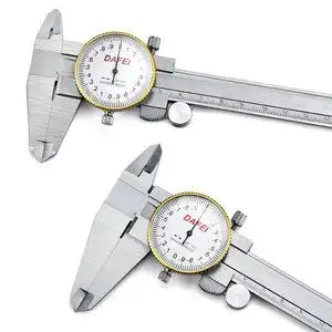 游标卡尺带表上工图片