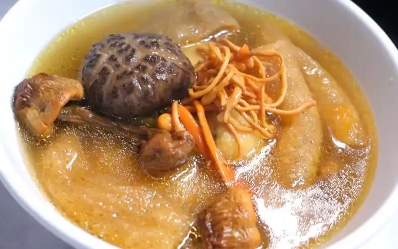 养生汤松茸鸡汤做法给很丧的自己加点鸡汤吧