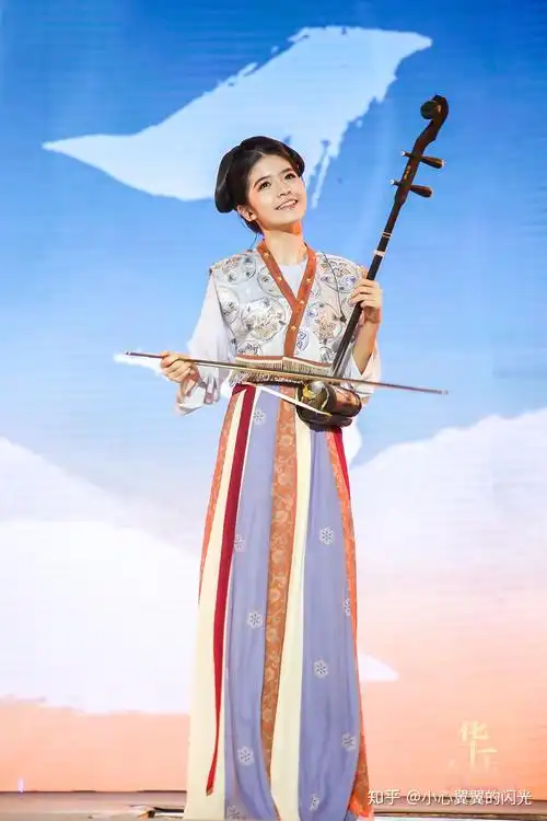 如何评价00后15岁陈氏二胡传人陈依妙