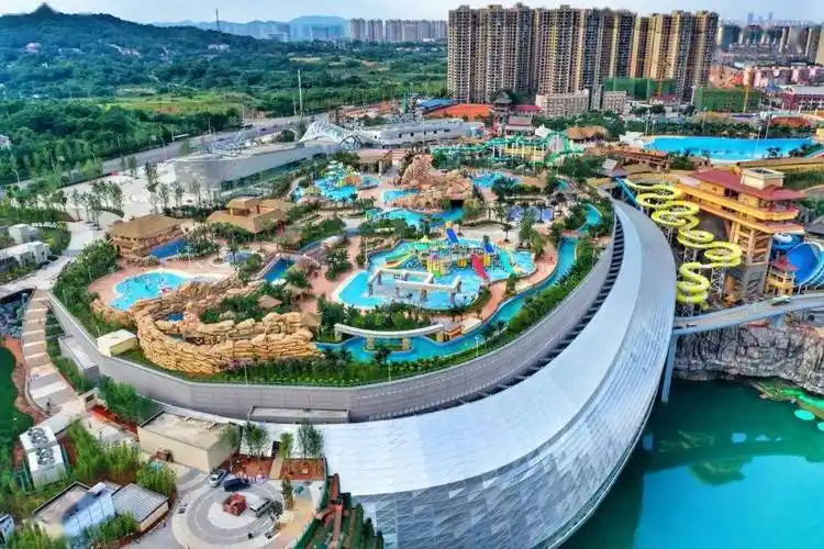 所有长沙人湘江欢乐城今天正式开园