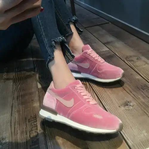 欧洲站春款女鞋2017潮新款粉色内增高运动鞋女韩版百搭