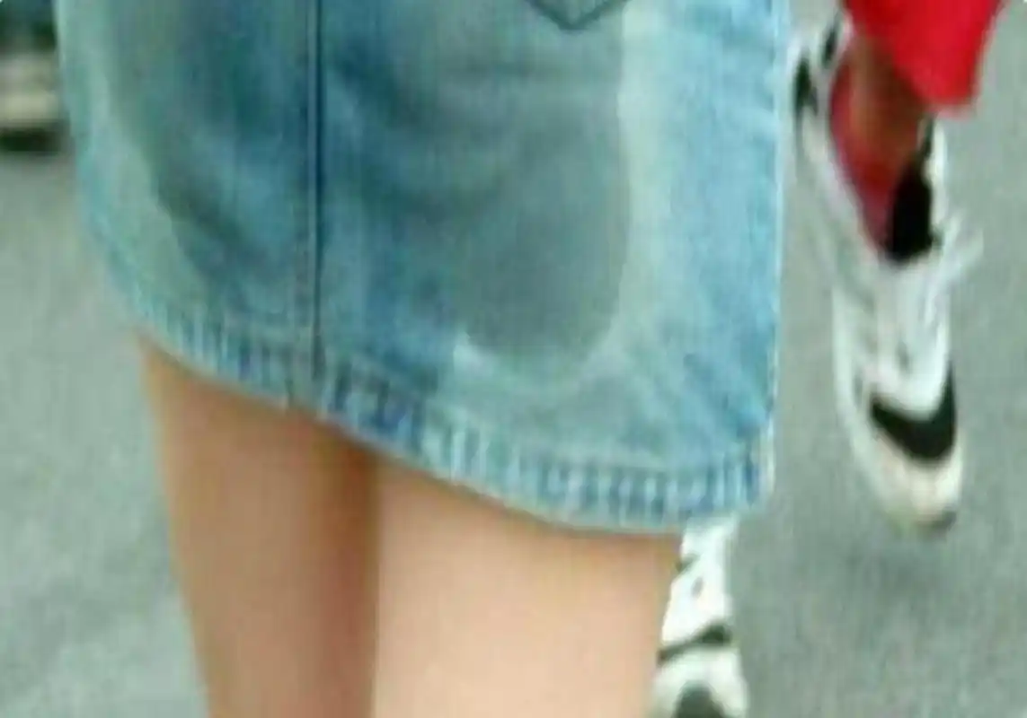 原创快看她尿裤子了准妈妈被小伙嘲笑大妈霸气回怼引人称赞