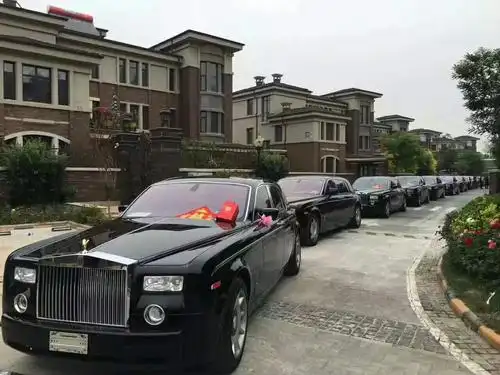 大花轿宝马婚庆车队