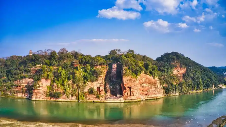 乐山水,亦乐产业:把新型工业化作为主引擎,加快推动幸福美丽嘉州卓然