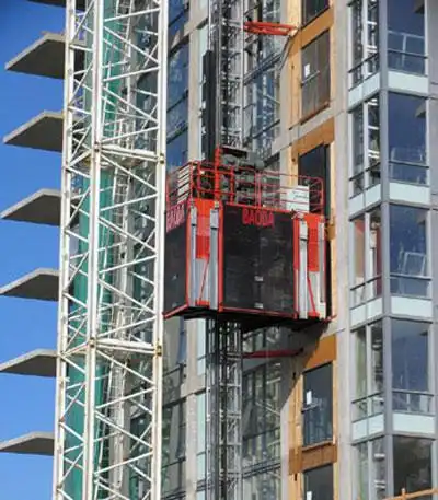 scd施工升降机图片