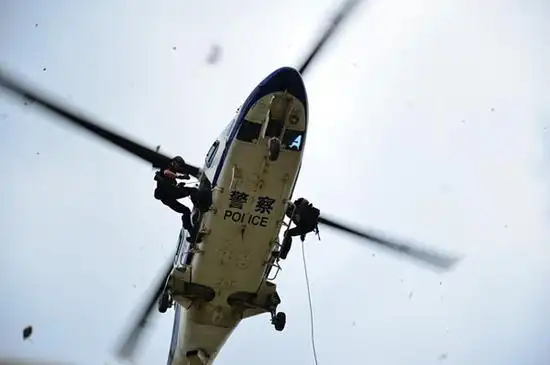 警用直升机.(通讯员王勇 摄)