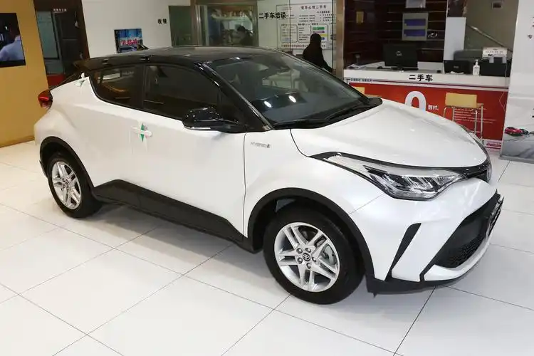 1418万起广汽丰田chr双擎于5月28日迎来上市省油又省心