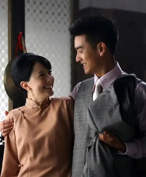 袁文康新京城四少剧照