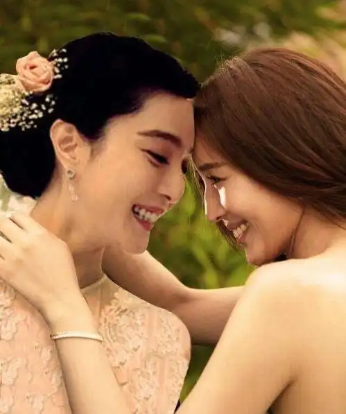 真闺蜜!范冰冰再获张钧甯力挺,贴脸亲密合照,曾预约后者做伴娘