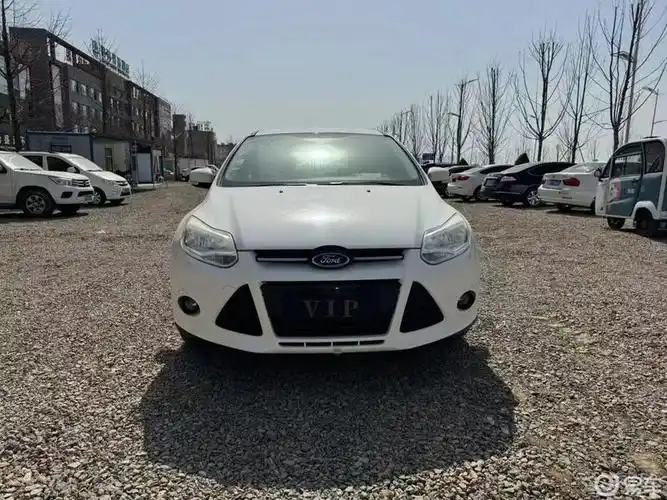 13年福特福克斯一手车 自动1.6排量.