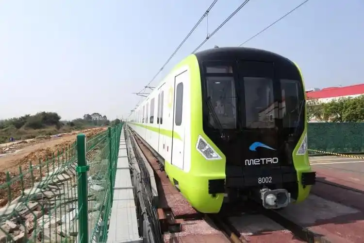 我要分享 此前,小微给大家介绍了 今年内即将开通的 成都地铁6号线