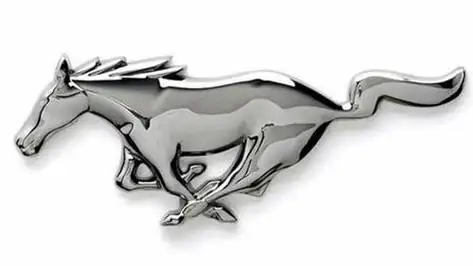 其汽车标志为是一匹正在飞速狂奔的野马,象征名贵与速度的结合;2